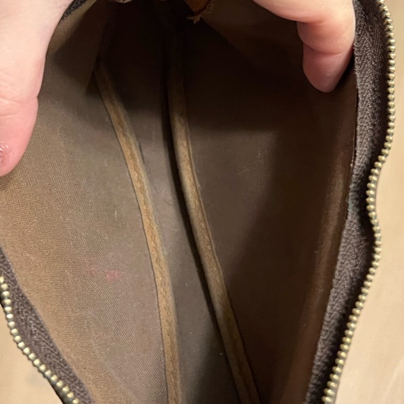 Louis Vuitton Monogram Clutch - Picture 6 of 6